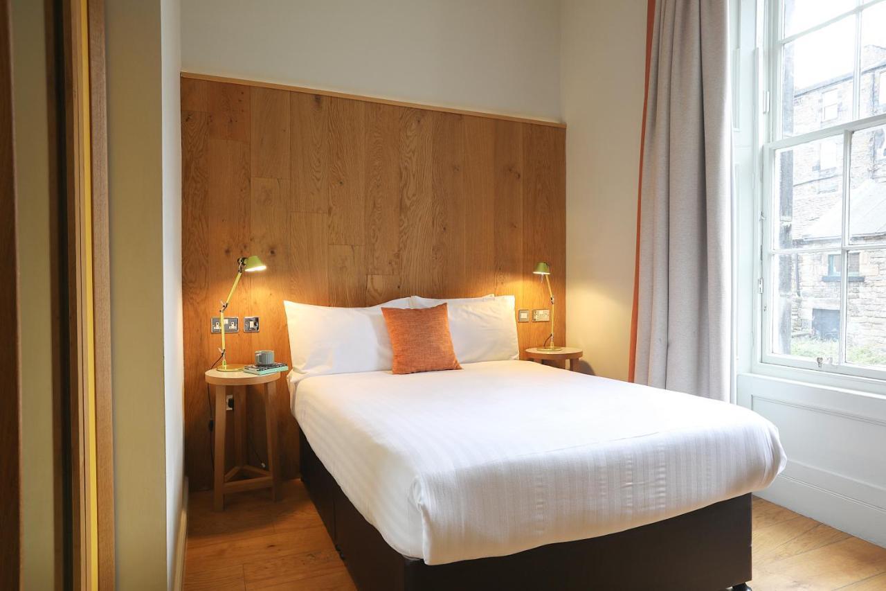 Cairn & 3* Edimburgo